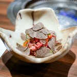 北新地 はらみ - ☆ハラミユッケ風 トリュフ添え 1800円