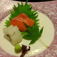 大和屋本店 - 造り ○鮮魚二種盛り(サーモン 烏賊)