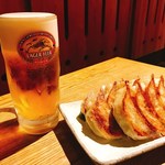 生ビールと餃子