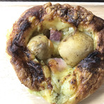 アールベイカー インスパイアード バイ コート ロザリアン - じゃがバジルガレット 313円