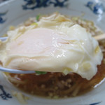 中華そば みたか - ラーメン/卵（半熟）