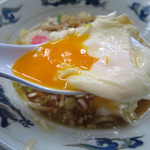 中華そば みたか - ラーメン/卵（半熟）