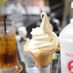 たこ焼き 西山道場 - ソフトクリーム200円