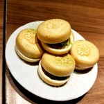 Nihoncha Himono Chazakaya Nendo - サービスの抹茶アイス