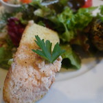 フォセッタ - 前菜盛り合わせ：生ハムのムースwithバゲット