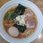 丸鶏旨味 味玉中華そば：７５０円（税込）【２０１８年１１月撮影】