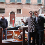 Art Cafe & Food - タクシー到着〜ムラーノ島へ行ってらっしゃい〜♬　