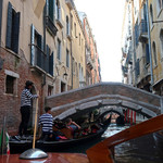 Art Cafe & Food - 運河のラッシュ・アワー