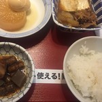 Sakaisuji Shokudou - 大根・玉子、ごぼうとこんにゃく煮、牛すき煮、ごはん     884円