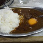 なんどき屋 - ｶﾚｰﾗｲｽ(中+生玉子)