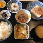一亀 - 納豆定食500円