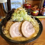 川出拉麺店 - で〜やまラーメン 麺大盛ネギトッピング