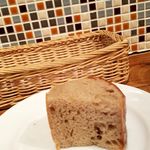 トラットリア リオコルノ - 熱々もちもちパン