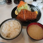 まるやま食堂 - 極上ロースカツ定食（1500円）2018年11月