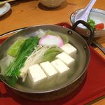 お酒・お惣菜・和食 竜田屋 - H.30.10.31.夜 湯豆腐 600円