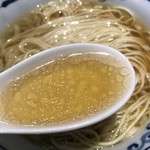 貪瞋癡 - 氷見産煮干しらーめんのスープ