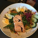 Thon Hotel Opera - サーモンのサラダ