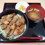 御在所サービスエリア（下り線）とんとん食堂 - 