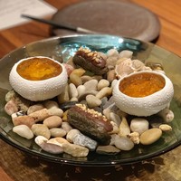 エスピス - 牛肉と野菜のタルタル コンソメゼリー 北海道産雲丹、鰻のエクレア