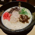 とんこつラーメン 博多風龍 - 