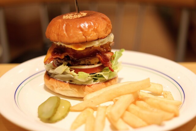 LAYER'S Marunochi Honten photo 3