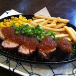 味かん - まぐろステーキおろしソース￥580