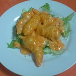 中華料理 唐韻 - ＜小炒海鮮菜＞沙律蝦仁（エビのマヨネーズサラダ）＠580円/5尾。