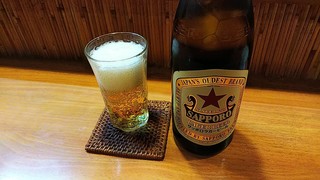 Yanagi - ビールはサッポロ赤星（￥５５０）