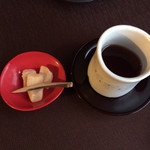 山人 - ウエルカムわらび餅と黒文字茶