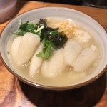 要の塩 - 《〆の蛤出汁炊きふぐ茶漬け》¥350
      
      塩そばスープをイン