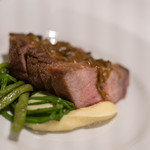 NOURA - "禽獣肉（ヴィヤンド）"、烤豬排（ぶたにくロティ）