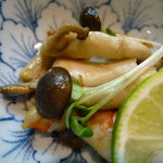 日本料理 野老 - シーフードとキノコ炒め