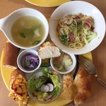 ブーランジェリ･エ･カフェ　オブジェ - パスタランチ。少し食べかけで失礼。