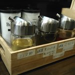 ラゥメン大地 - リンゴ酢、黒コショウ油、花椒油