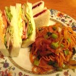 ブレンド - ナポリタン(半分)、ミックスサンド(半分)、コーヒー付き！