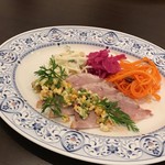 ローカルキッチンツジケン - 前菜　冷製ローストポークのサラダ～グリビッシュソース