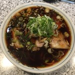 Taiki Ni Juu Ichi - キャーーー！！！中華そば(大喜味)小！！！￥750。
                        
                        そう！ココには『大喜味』と『ラーメン21なるあっさりしょう油味』がある！！！
                        
                        迷ったがココは『黒ラーメンシバリ』でイく。
                        
                        
                        
                        
                        