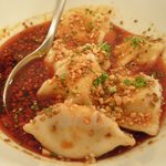 「水餃子赤い辛いスープ　6P」