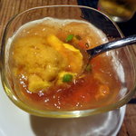 オー・ペシェ・グルマン - 人参のムース、ウニ・コンソメジュレ添え700円