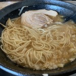 麺屋ジョニー - 二郎インスパイアの替え玉
            替え玉は細麺でした