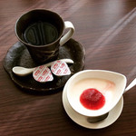 Kafe resutoran orumasutazu - コヒーとデザート