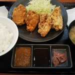 Kara yama - 合い盛り定食（620円）