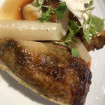 THE MODERN - 鳥のハーブ焼き。