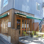 PINKY PIG!（ピンキー・ピッグ） - 横浜石川町のカレー専門店「PINKY PIG(ピンキーピッグ)」の店頭