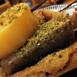 多可能 - おでん　静岡ではけずり粉と青海苔を振り掛けて食べます