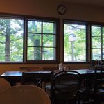 カフェ・ル・プティ・ニ・トロワ - 