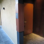 ふふ 熱海 - 部屋の入り口