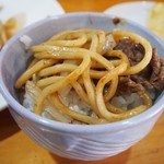 長谷川 - 焼そば オンザ ライス