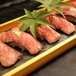 Lord's roast beef sushi (6 pieces) - with yuzu pepper and ponzu sauce