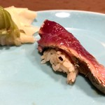 うを徳 - 鰹 藁焼き（握り）